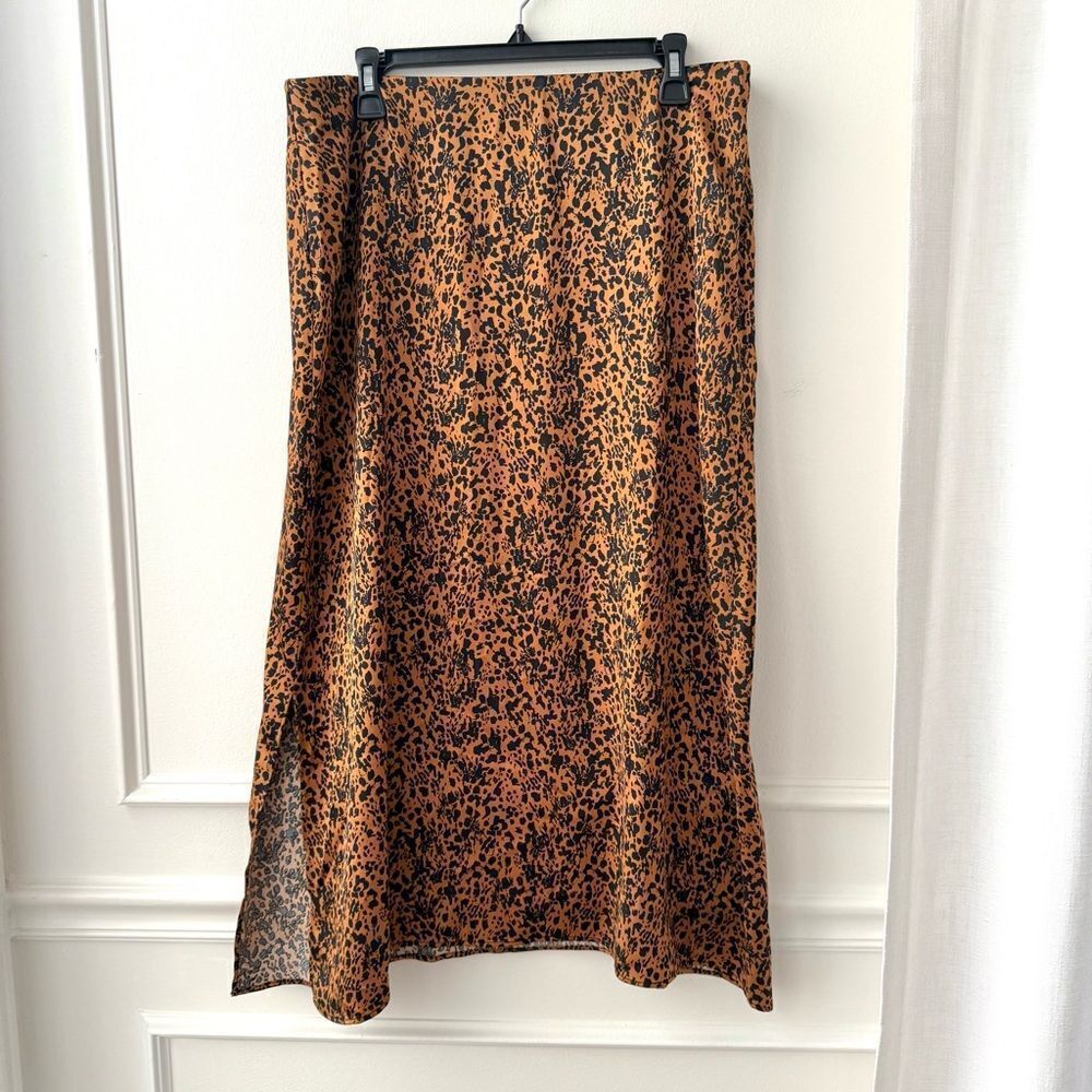 Halogen Leopard Print Satin Midi Skirt with Side Slit Sz Large NWOT - Picture 1 of 5